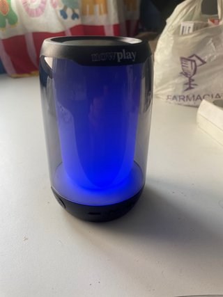 Altavoz Nowplay multicolor con Bluetooth