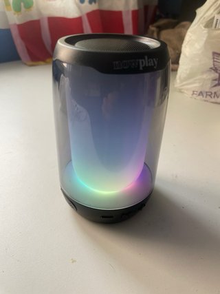 Altavoz Nowplay multicolor con Bluetooth