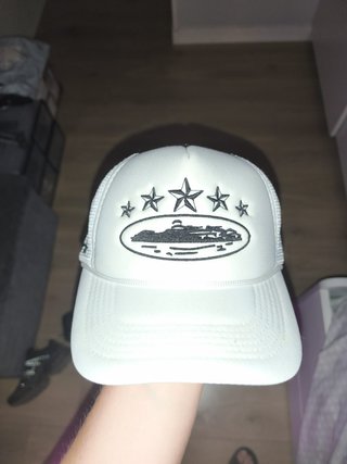 Gorra Corteiz Negra y Blanca
