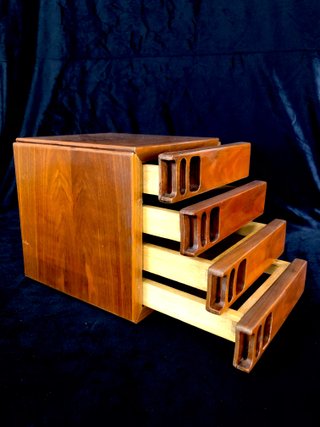 Antigua Cajonera escritorio vintage madera