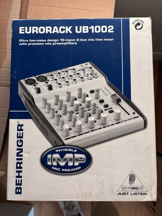 Behringer Eurorack UB1002 Mezclador