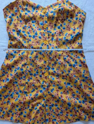Mono corto floral Primark talla 40 amarillo