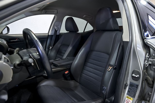 Lexus IS 2.5 300h ECO