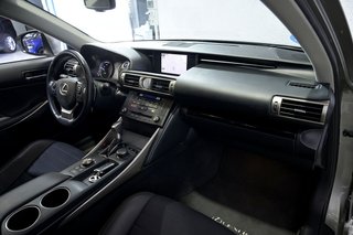 Lexus IS 2.5 300h ECO