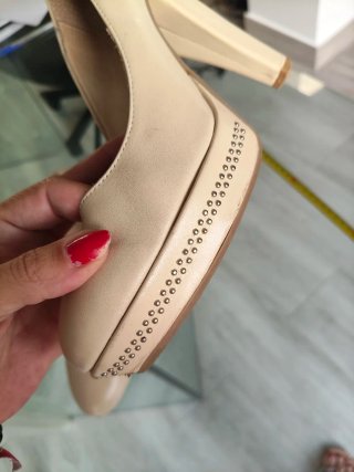 Zapatos de tacón Ungaro beige