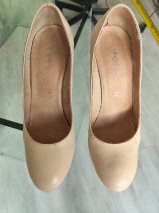 Zapatos de tacón Ungaro beige