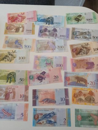 21 Banconote Venezuela Non Circolanti