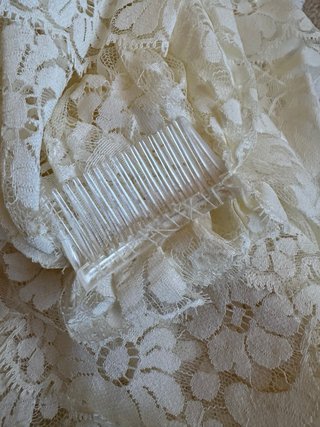 Mantilla de boda encaje beige y blanco