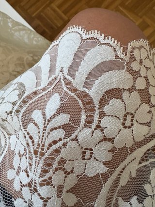 Mantilla de boda encaje beige y blanco
