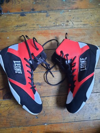 Botas de Boxeo Leone Rojas y Negras