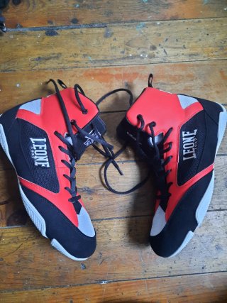 Botas de Boxeo Leone Rojas y Negras