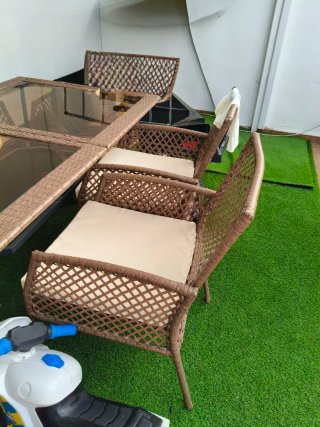 Mesa de patio con 6 sillas