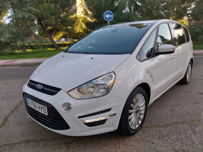 Ford S-MAX 2014 - foto 1