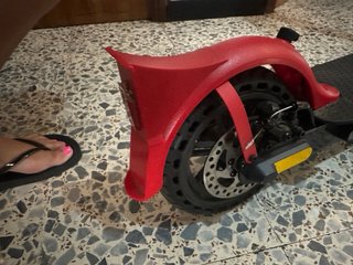 Patinete Eléctrico Rojo y Negro
