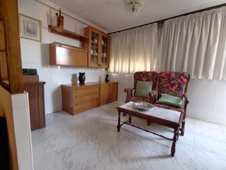 Vendo piso zona Hipercor junto Colegio Agustinos