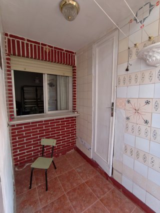 Vendo piso zona Hipercor junto Colegio Agustinos