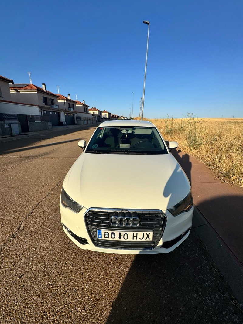 Audi A1 2012 - foto 1