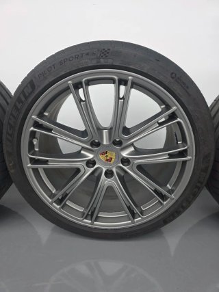 4 Llantas Porsche Panamera originales con neumátic