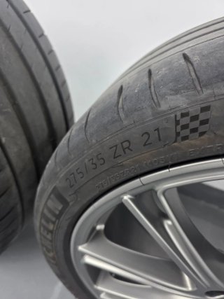 4 Llantas Porsche Panamera originales con neumátic