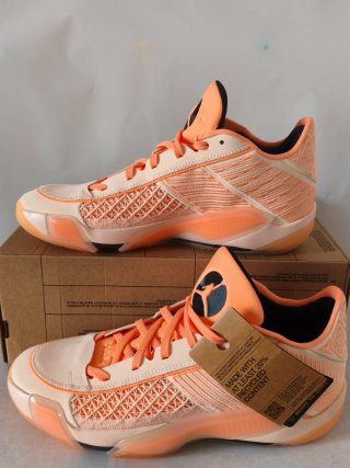 Zapatillas Jordan XXXVIII Low Talla 43 Nuevas