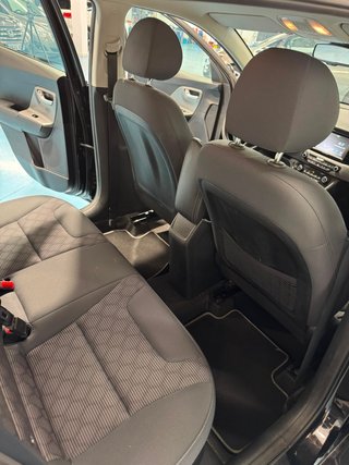 Kia Niro 1.6 GDi Híbrido 104kW (141CV) Concept