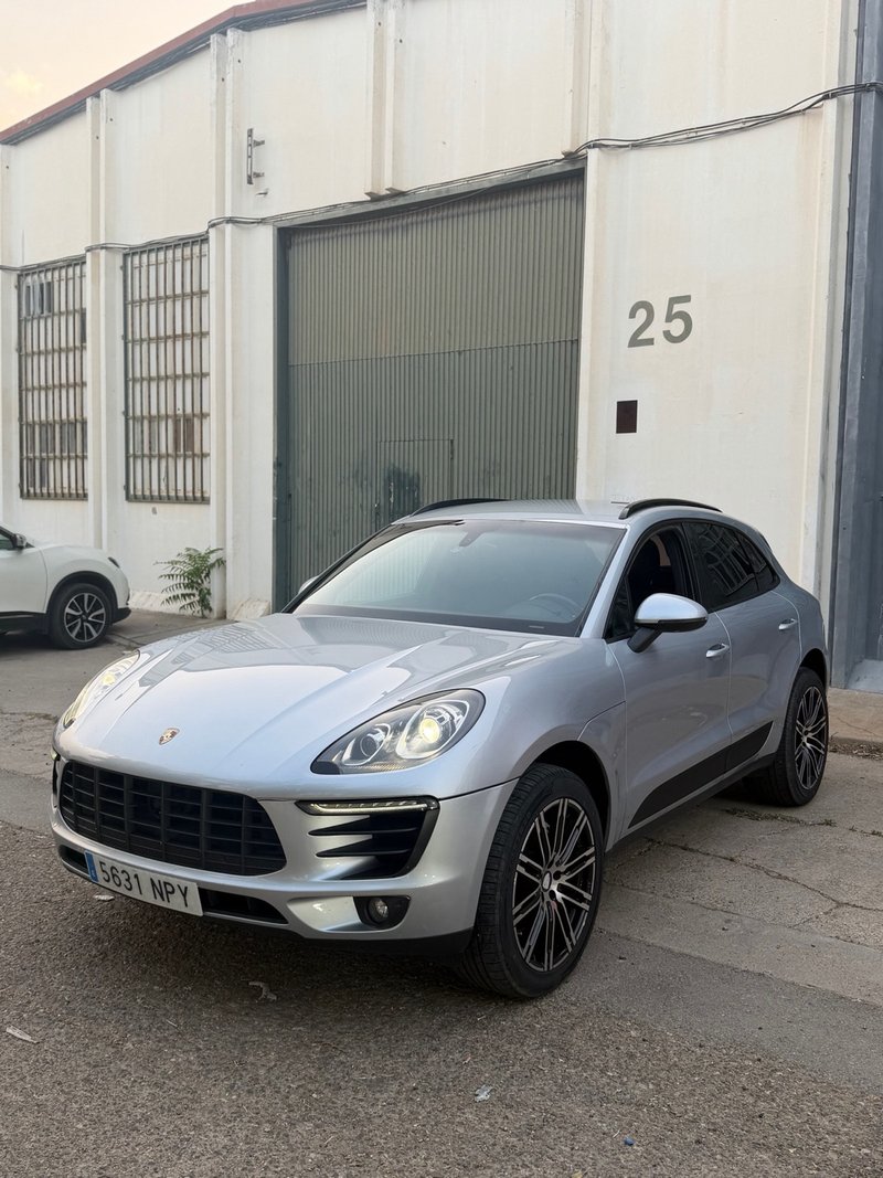 Porsche Macan 2015 - foto 1