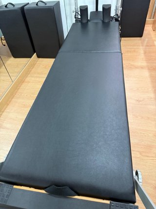 Reformer Pilates Aluminio Bonpilates con torre