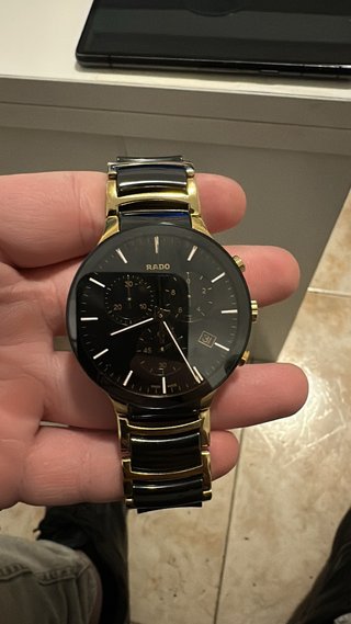 Reloj Rado Negro y Dorado