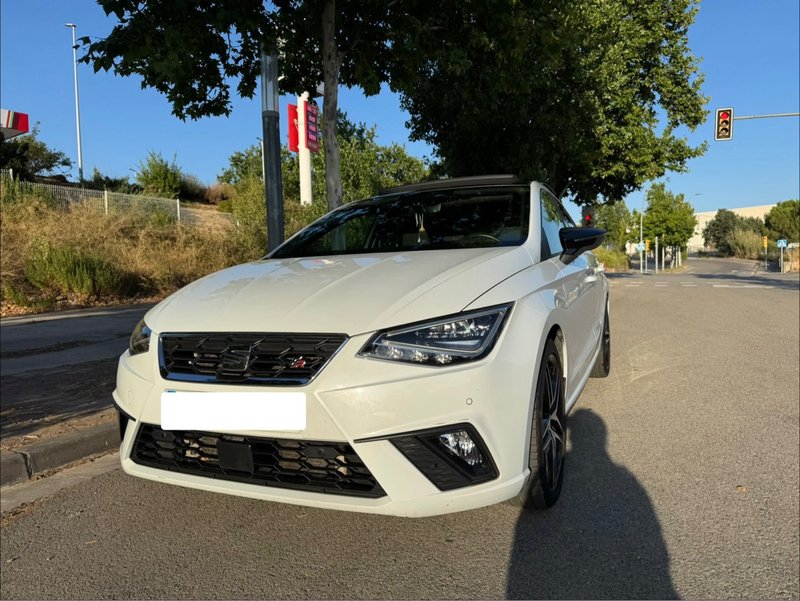 SEAT Ibiza 2019 115cv FR - foto 1