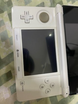 Nintendo 3DS Bianco + Mario 3D Land+ accessori