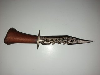Réplica Cuchillo Ruby de la serie Sobrenatural.
