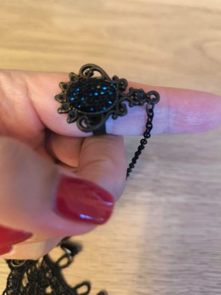 Bracciale pizzo nero con anello