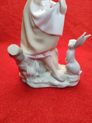 Figura Lladro Niña con Conejo