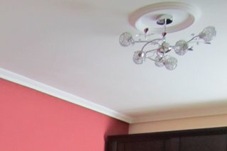 Lámpara de techo plateada con 6 focos