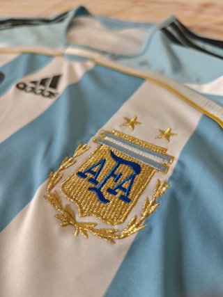Camisetas selección Argentina 1994 y Messi 2006.
