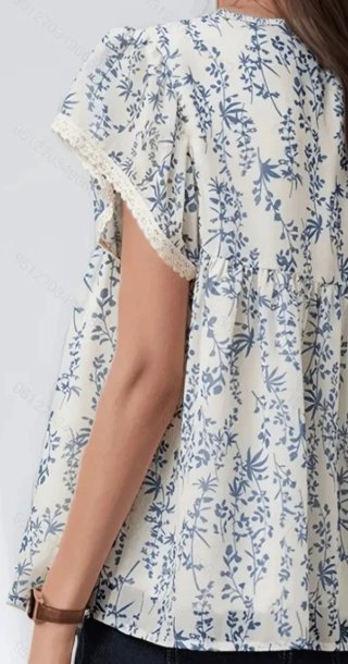 Blusa floral nueva sin etiqueta talla XL