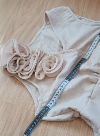 Mono largo ceremonia beige nuevo