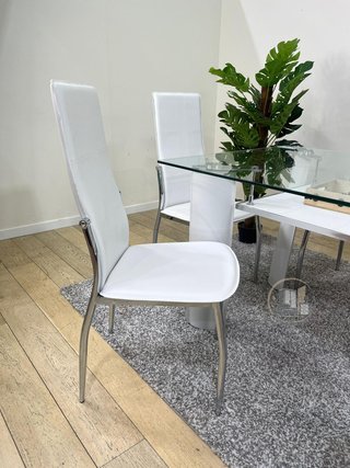 MESA CRISTAL CON 6 SILLAS PATAS CROMADAS