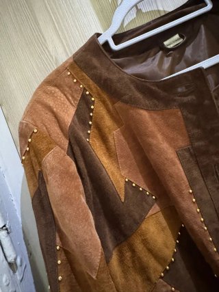 Chaqueta vintage patchwork tachuelas