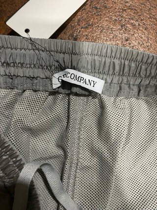 CP Company Pantalones Cortos Grises
