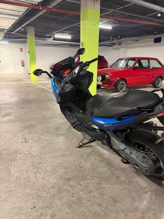 BMW C 600 Sport Maxi-Scooter Azul