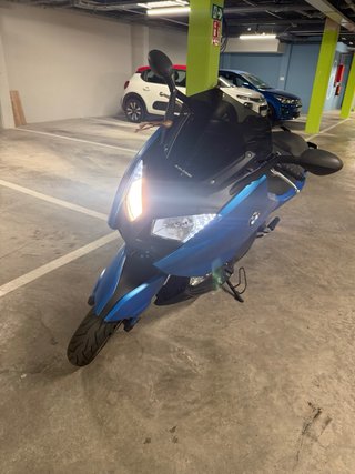 BMW C 600 Sport Maxi-Scooter Azul