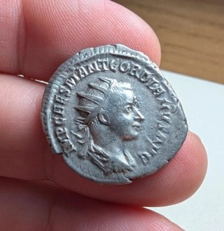 Moneda romana plata Gordiano III 240 d.C.