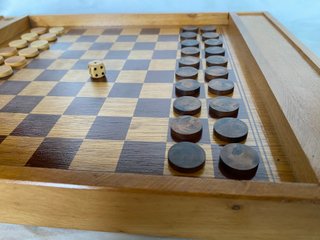 Juego Parchís y Damas de Madera