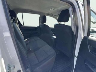 Toyota Hilux 2.4 D-4D Cabina Doble GX