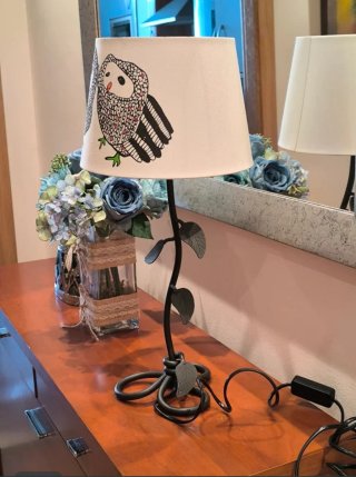 Lampara  de mesa forja con pantalla Gulert de Ikea