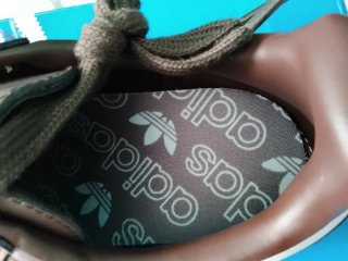Zapatillas Adidas Marrones