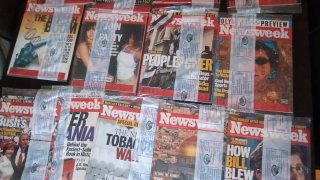 Revistas Newsweek año 2000 precintadas