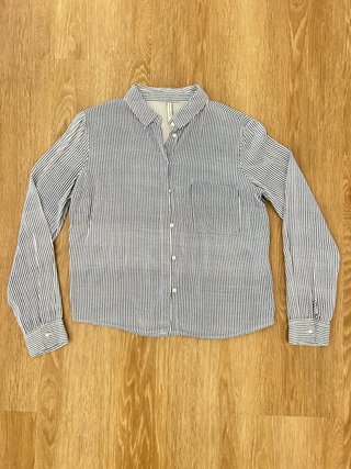 Camisa Bershka Rayas Azul y Blanca Talla S