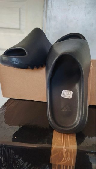 Adidas Yeezy Slide Negro Talla 40